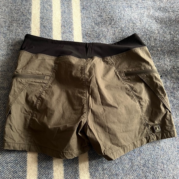 Triple Aught Design Women’s Shorts Size 14, great condition - Picture 6 of 8